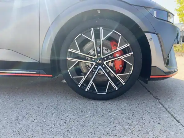 HYUNDAI IONIQ 5 N (7/15)