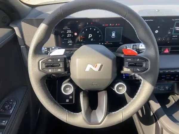 HYUNDAI IONIQ 5 N (9/15)