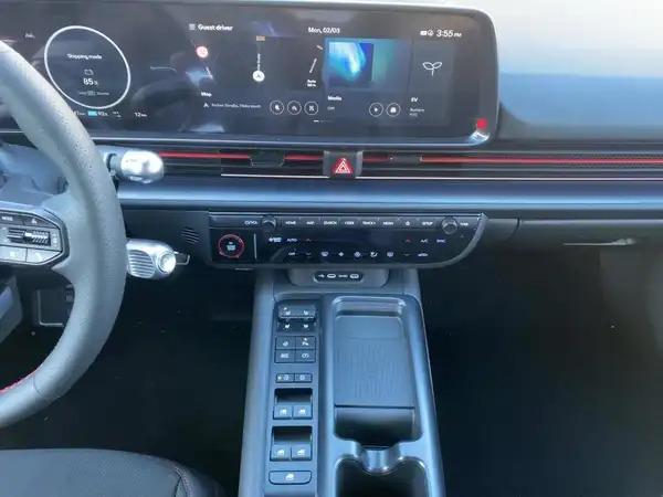 HYUNDAI IONIQ 6 (10/15)