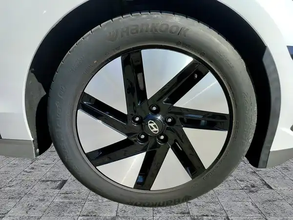 HYUNDAI IONIQ 6 UNIQ (7/15)