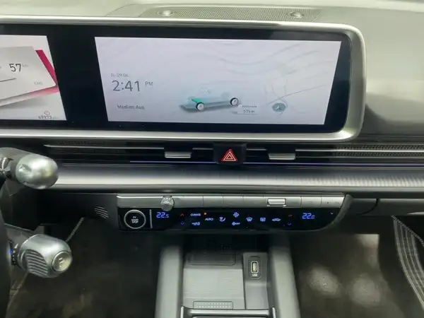 HYUNDAI IONIQ 6 (10/15)
