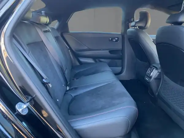 HYUNDAI IONIQ 6 (12/15)