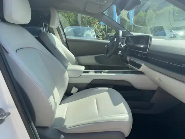 HYUNDAI IONIQ 6 UNIQ (11/15)