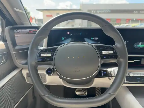 HYUNDAI IONIQ 6 UNIQ (9/15)