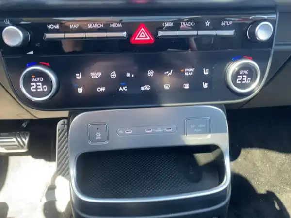 HYUNDAI IONIQ 9 (14/15)