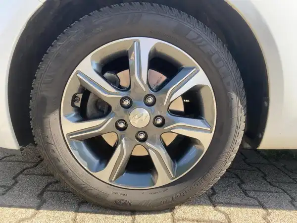 HYUNDAI IX20 (7/15)