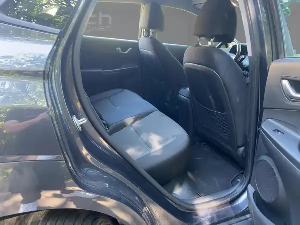 HYUNDAI KONA SELECT (12/15)