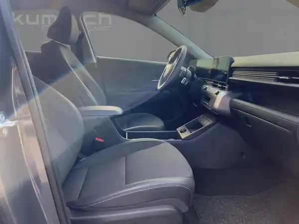 HYUNDAI KONA (11/14)