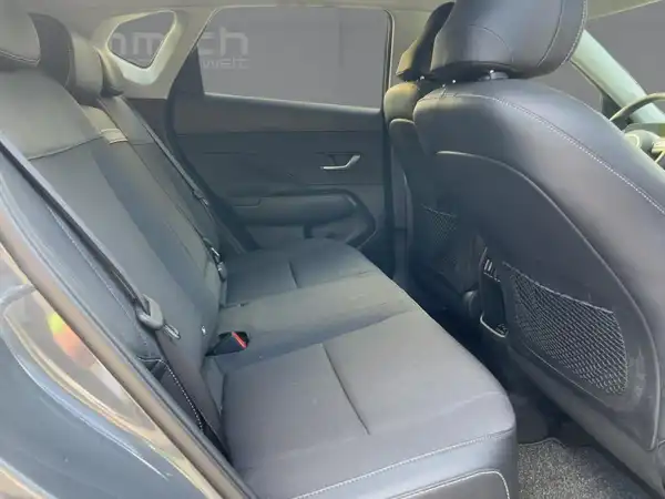 HYUNDAI KONA (12/14)
