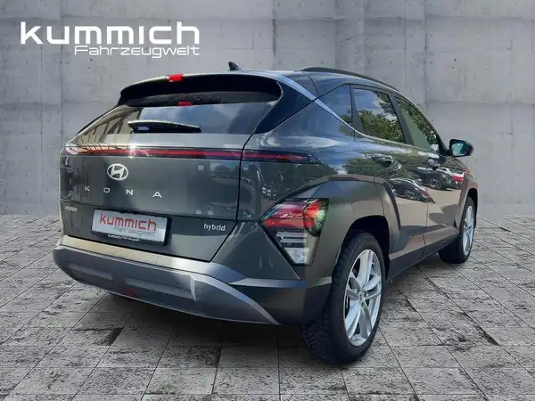 HYUNDAI KONA (4/14)