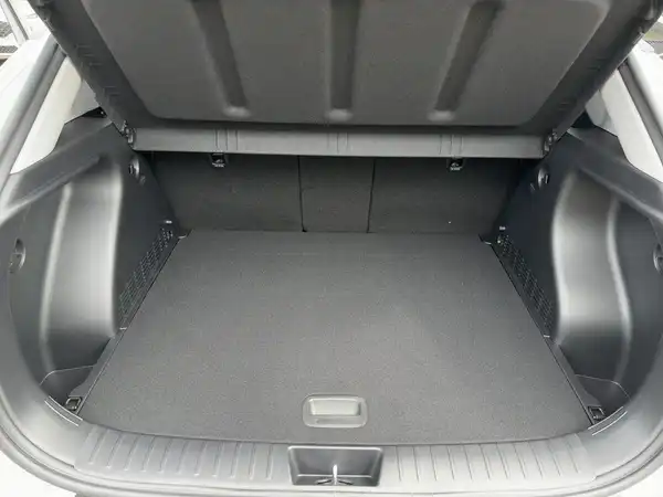 HYUNDAI KONA TREND (12/15)