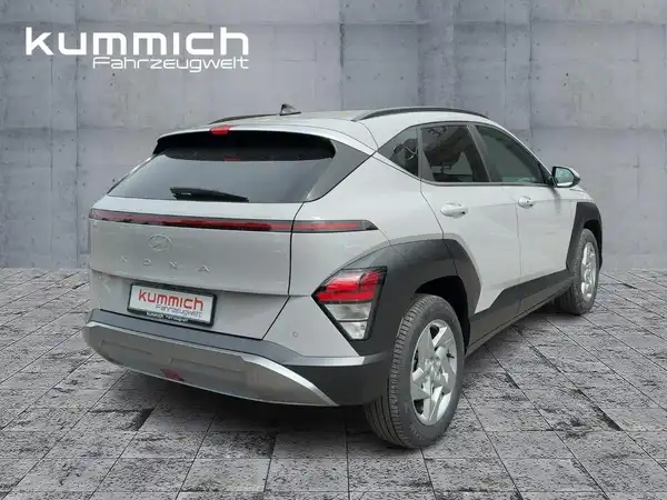 HYUNDAI KONA TREND (4/15)