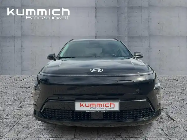 HYUNDAI KONA TREND (2/15)