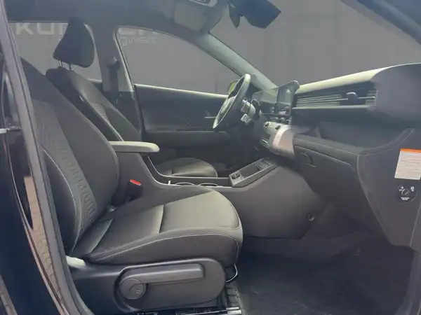 HYUNDAI KONA TREND (11/15)