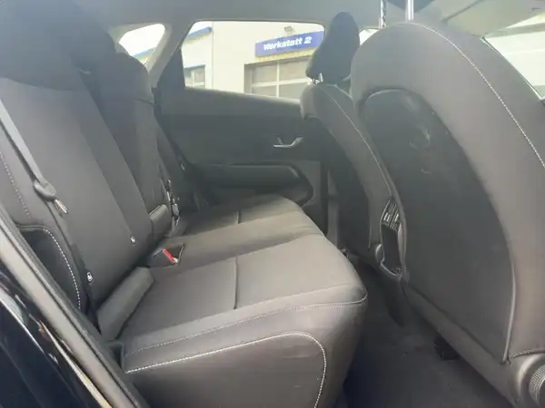 HYUNDAI KONA TREND (12/15)