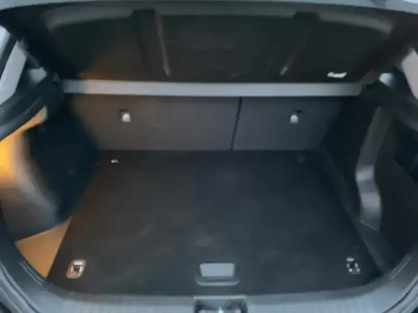 HYUNDAI KONA ELEKTRO (13/15)