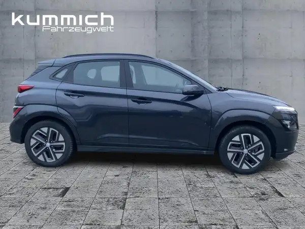 HYUNDAI KONA ELEKTRO (3/15)