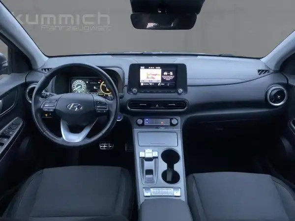 HYUNDAI KONA ELEKTRO (8/15)