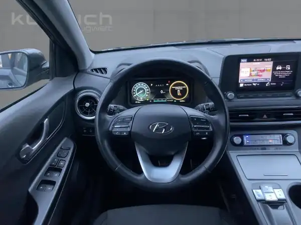 HYUNDAI KONA ELEKTRO (9/15)