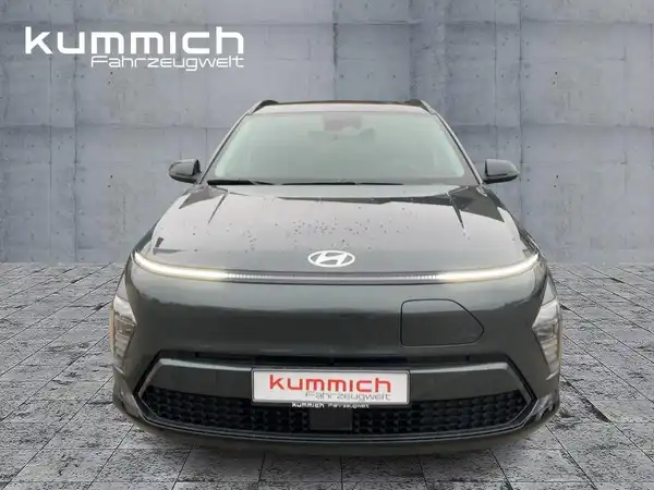 HYUNDAI KONA TREND (2/15)