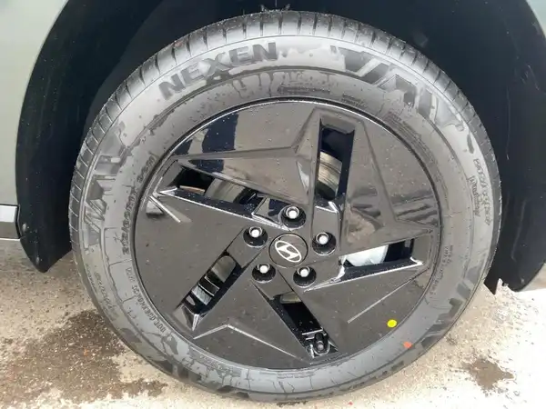 HYUNDAI KONA TREND (7/15)