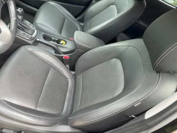 HYUNDAI KONA (10/13)