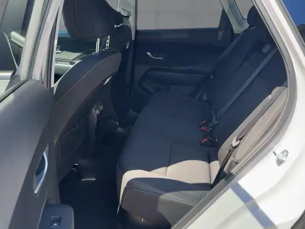 HYUNDAI KONA TREND (12/13)