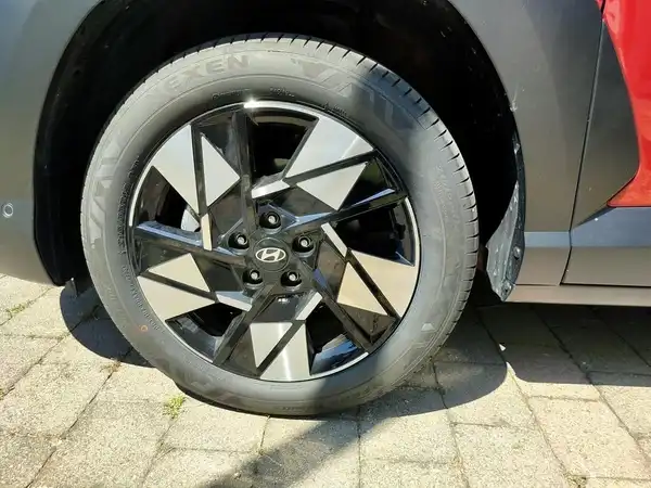 HYUNDAI KONA PRIME (7/15)