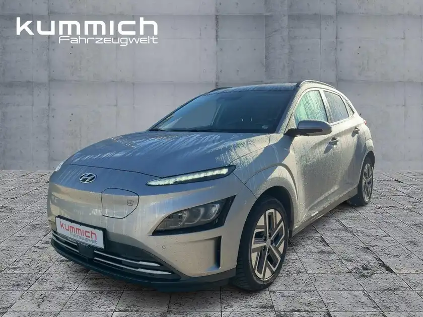 HYUNDAI KONA TREND (1/16)