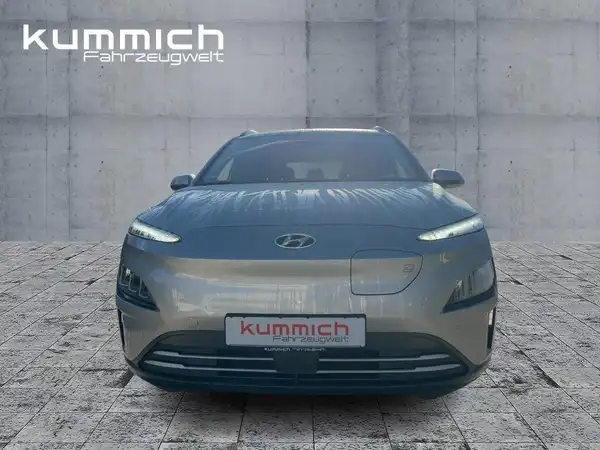 HYUNDAI KONA TREND (2/15)