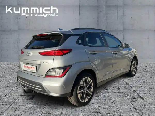 HYUNDAI KONA TREND (4/15)