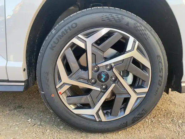 HYUNDAI KONA N LINE (7/15)