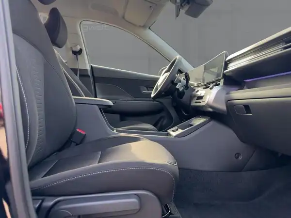 HYUNDAI KONA TREND (11/15)