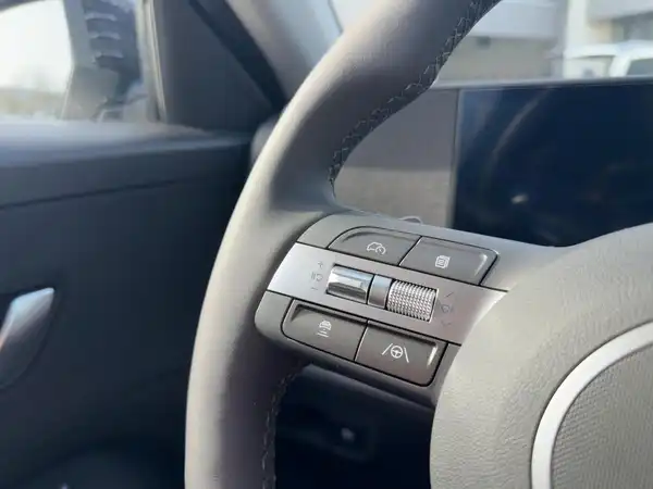 HYUNDAI KONA TREND (14/15)