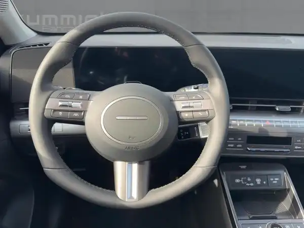 HYUNDAI KONA TREND (9/15)