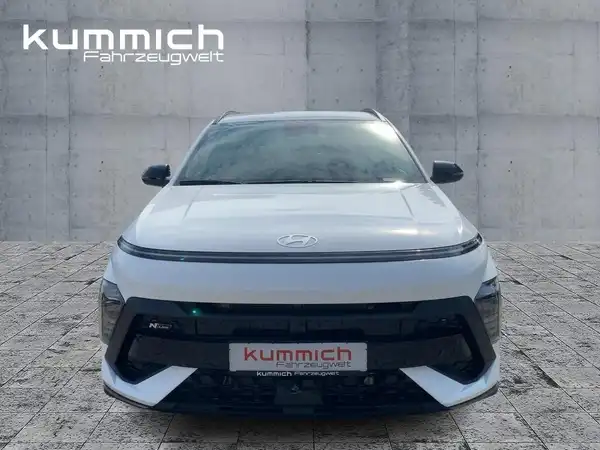 HYUNDAI KONA (2/15)