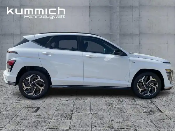 HYUNDAI KONA (3/15)