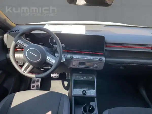 HYUNDAI KONA (8/15)