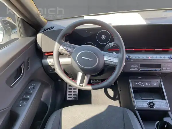 HYUNDAI KONA (9/15)