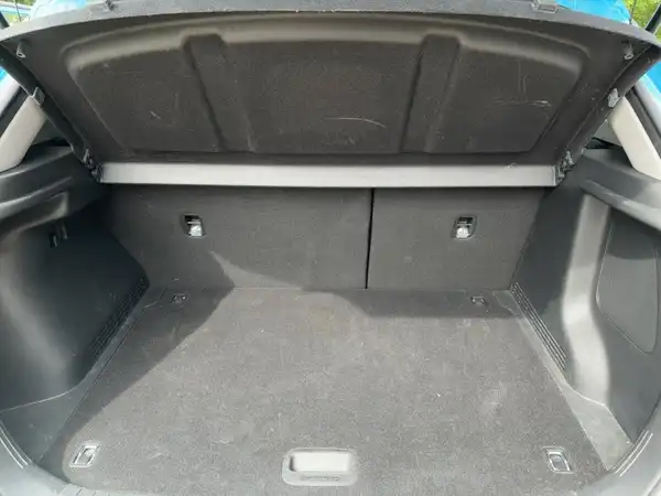 HYUNDAI KONA PRIME (12/13)