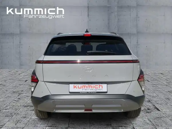 HYUNDAI KONA TREND (5/15)