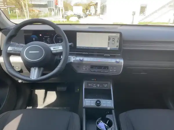 HYUNDAI KONA TREND (8/15)