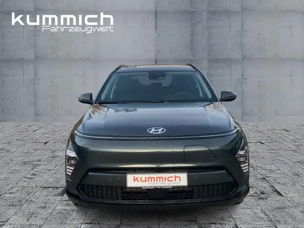 HYUNDAI KONA TREND (2/15)