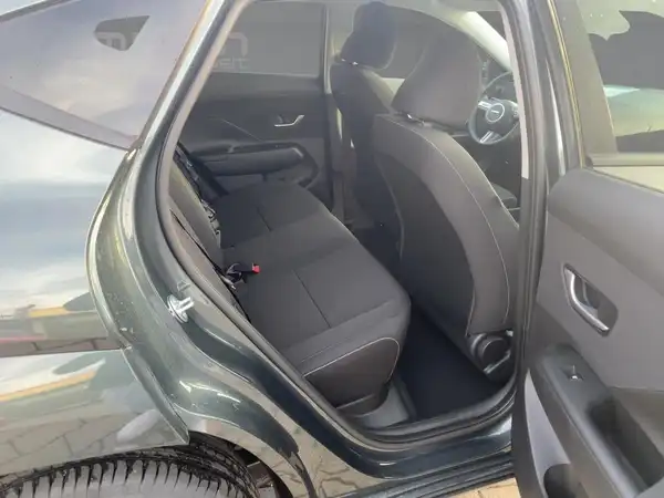 HYUNDAI KONA TREND (12/15)