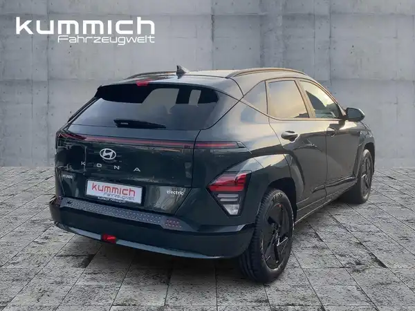 HYUNDAI KONA TREND (4/15)