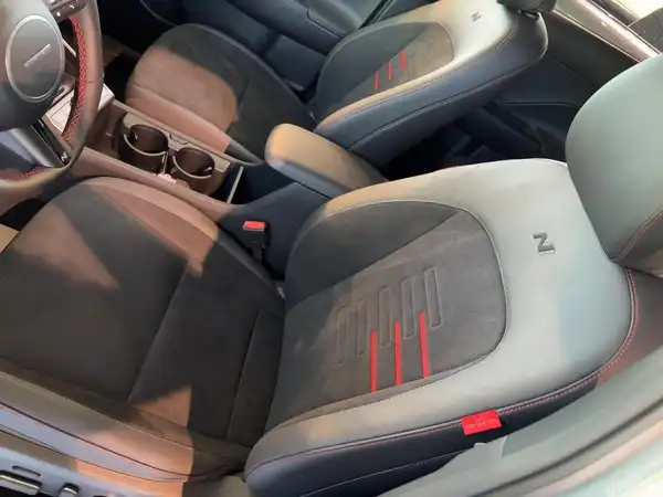 HYUNDAI KONA N LINE (11/14)
