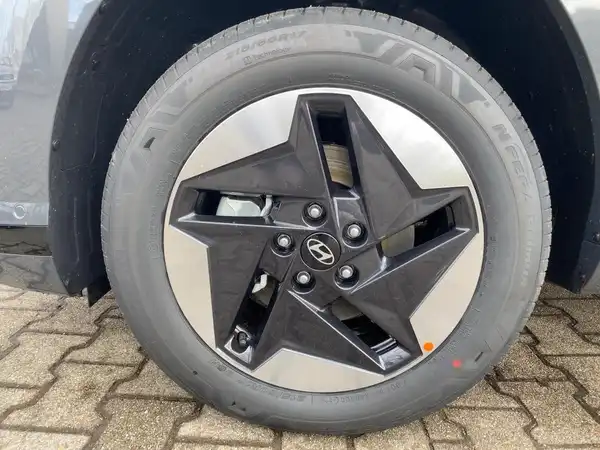 HYUNDAI KONA PRIME (7/15)