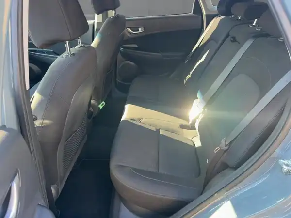HYUNDAI KONA (12/15)