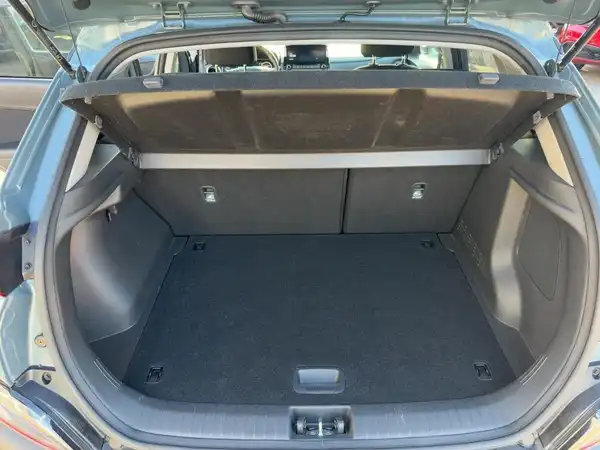 HYUNDAI KONA (13/15)