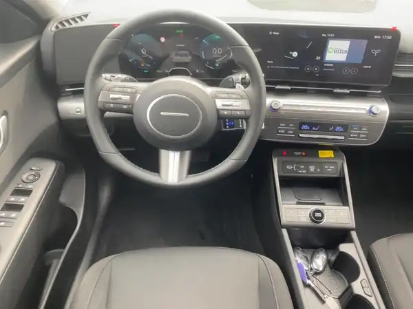 HYUNDAI KONA TREND (8/15)